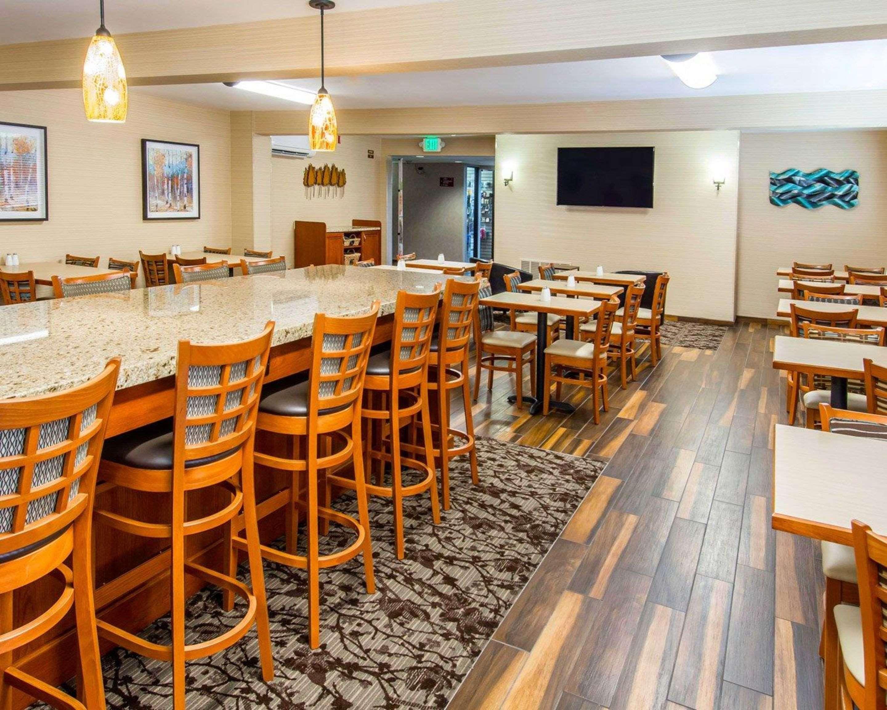 Quality Inn Oakwood Fairwood Dış mekan fotoğraf
