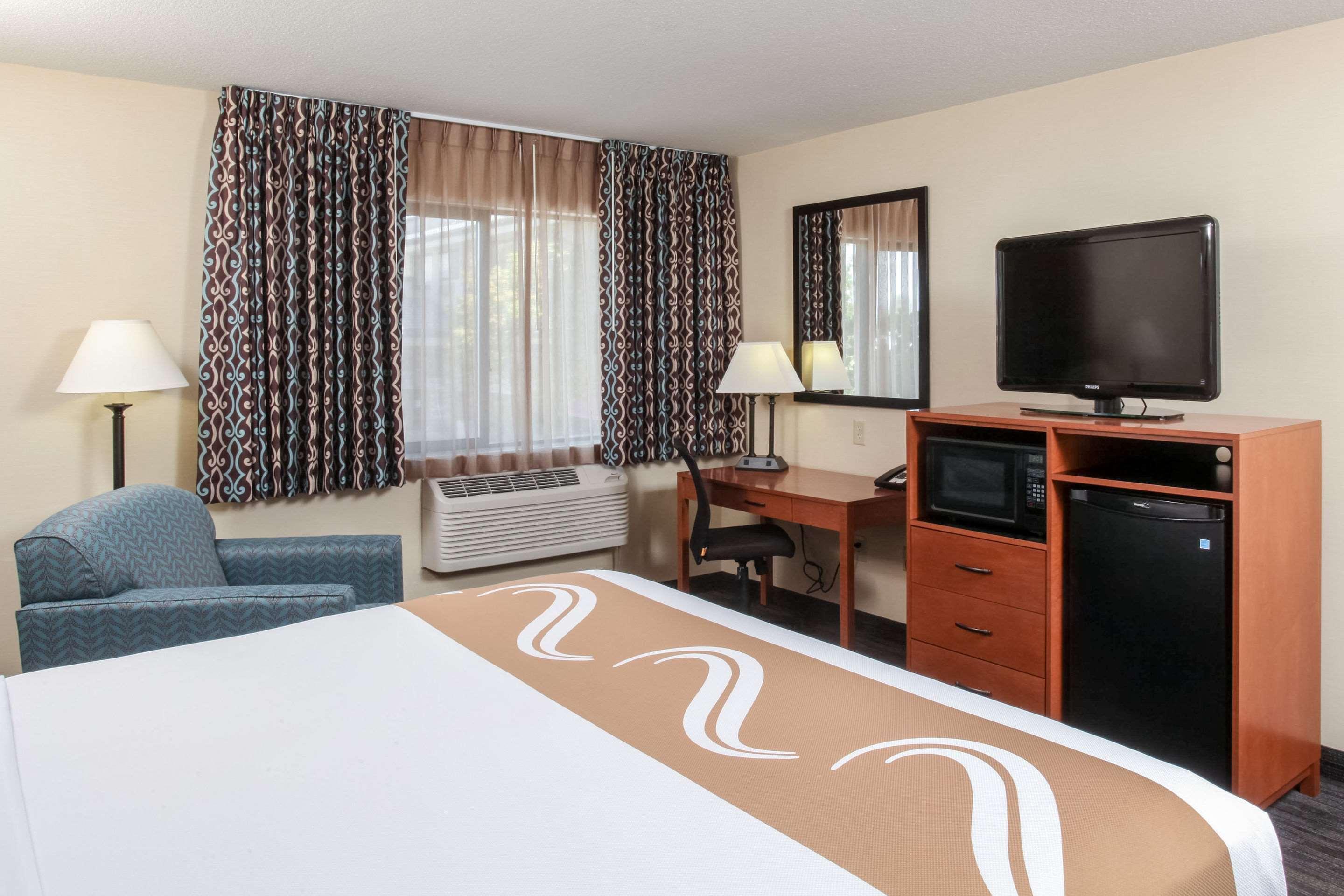 Quality Inn Oakwood Fairwood Dış mekan fotoğraf