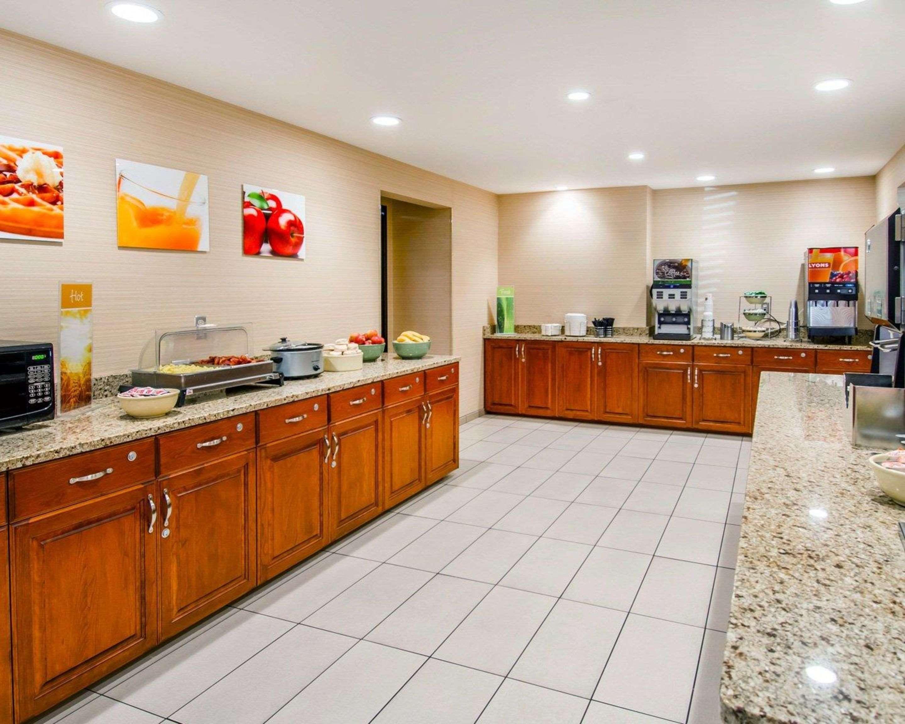 Quality Inn Oakwood Fairwood Dış mekan fotoğraf