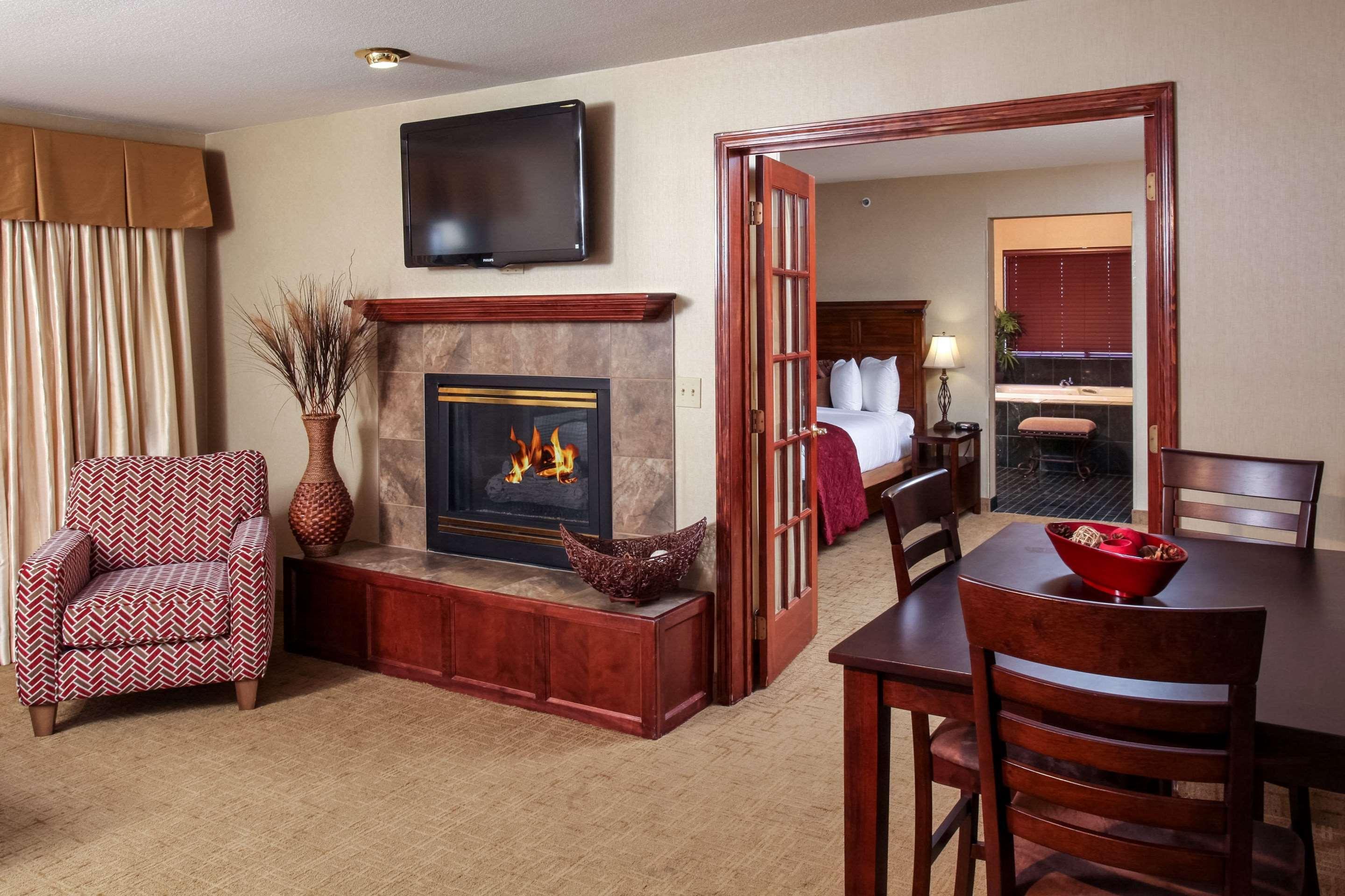 Quality Inn Oakwood Fairwood Dış mekan fotoğraf