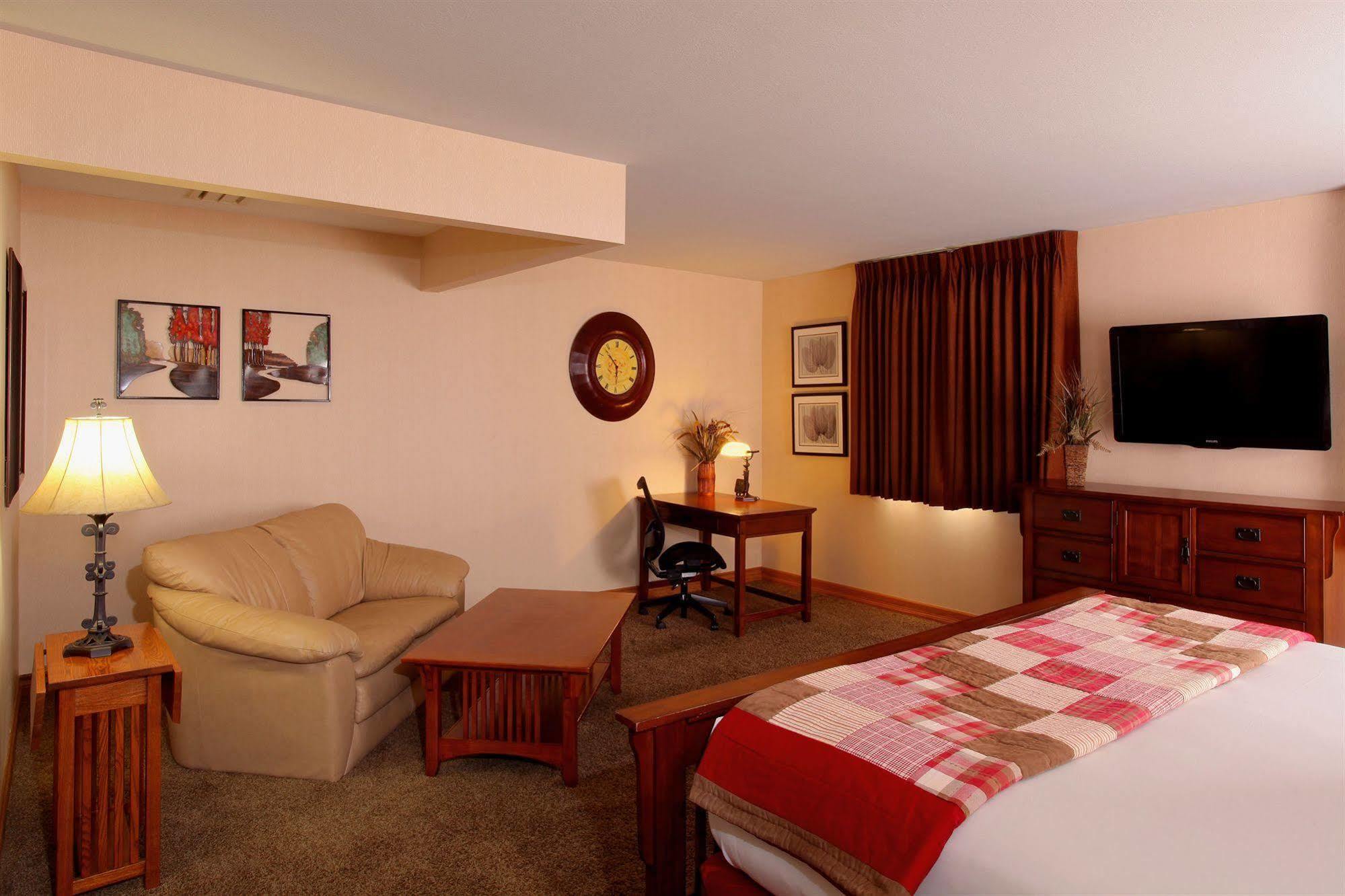 Quality Inn Oakwood Fairwood Dış mekan fotoğraf